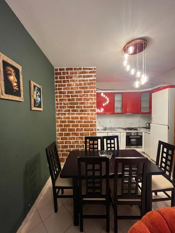 Aura Skanderbeg Square Apartments Тирана Экстерьер фото