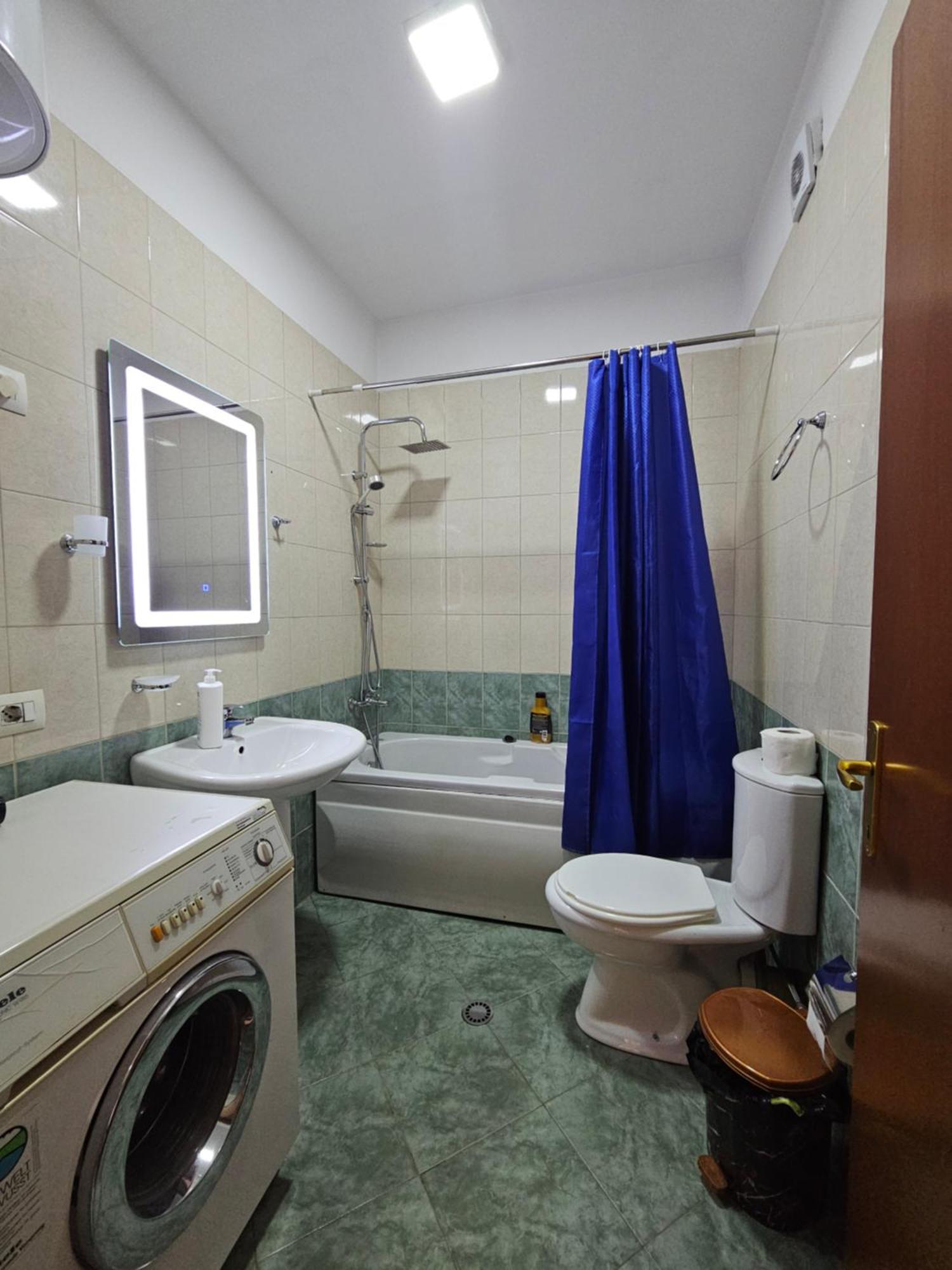 Aura Skanderbeg Square Apartments Тирана Экстерьер фото