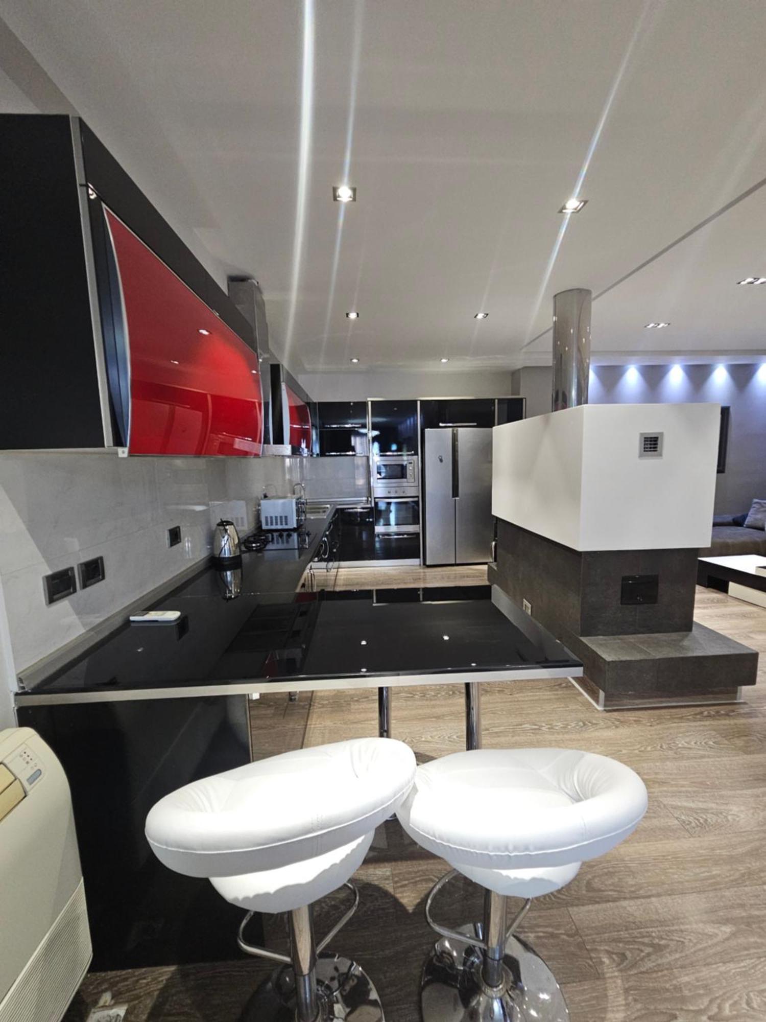 Aura Skanderbeg Square Apartments Тирана Экстерьер фото
