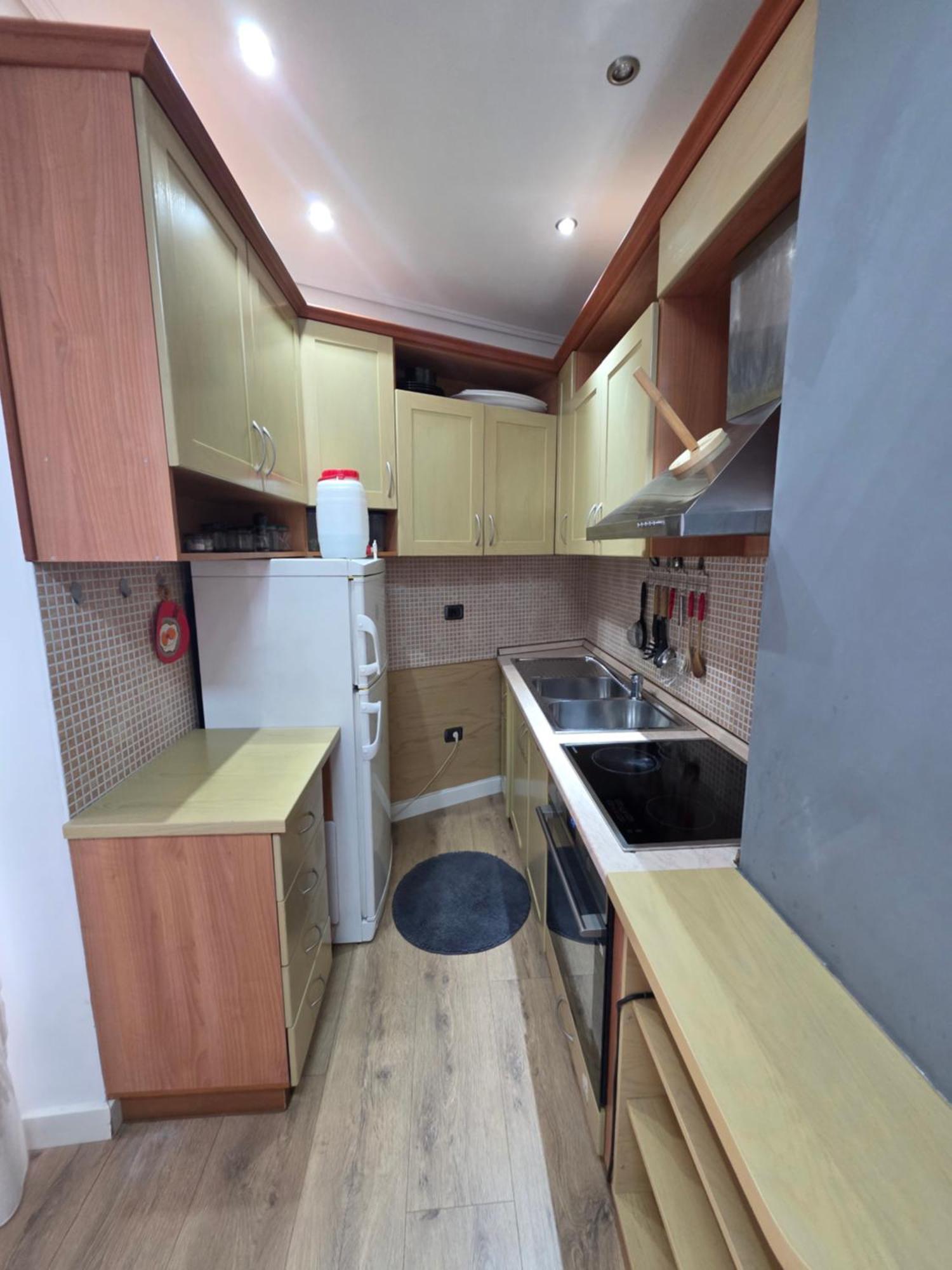 Aura Skanderbeg Square Apartments Тирана Номер фото
